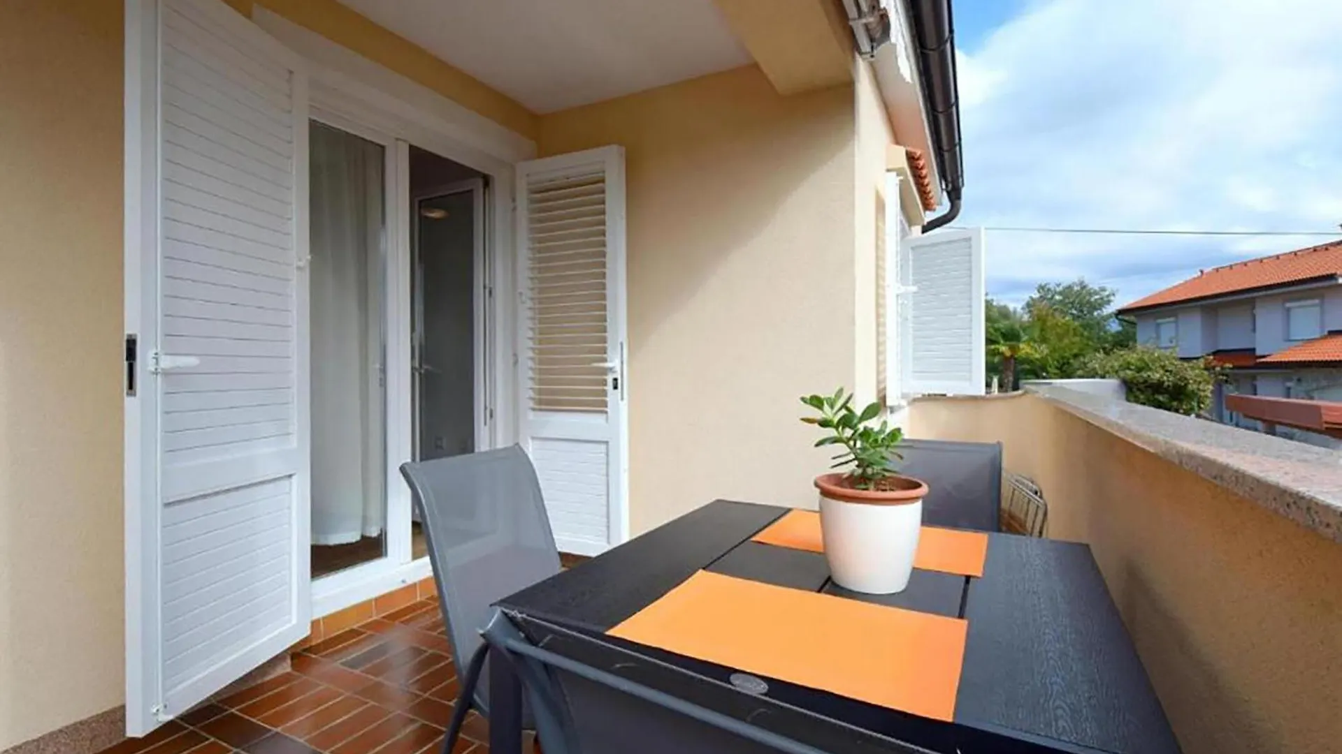 1 Bedroom Amazing Apartment In Cizici Croatia
